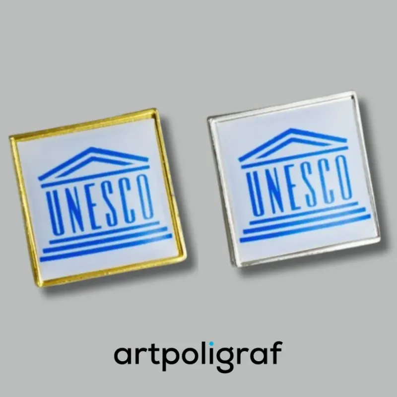 Insigne volumetrice patrate