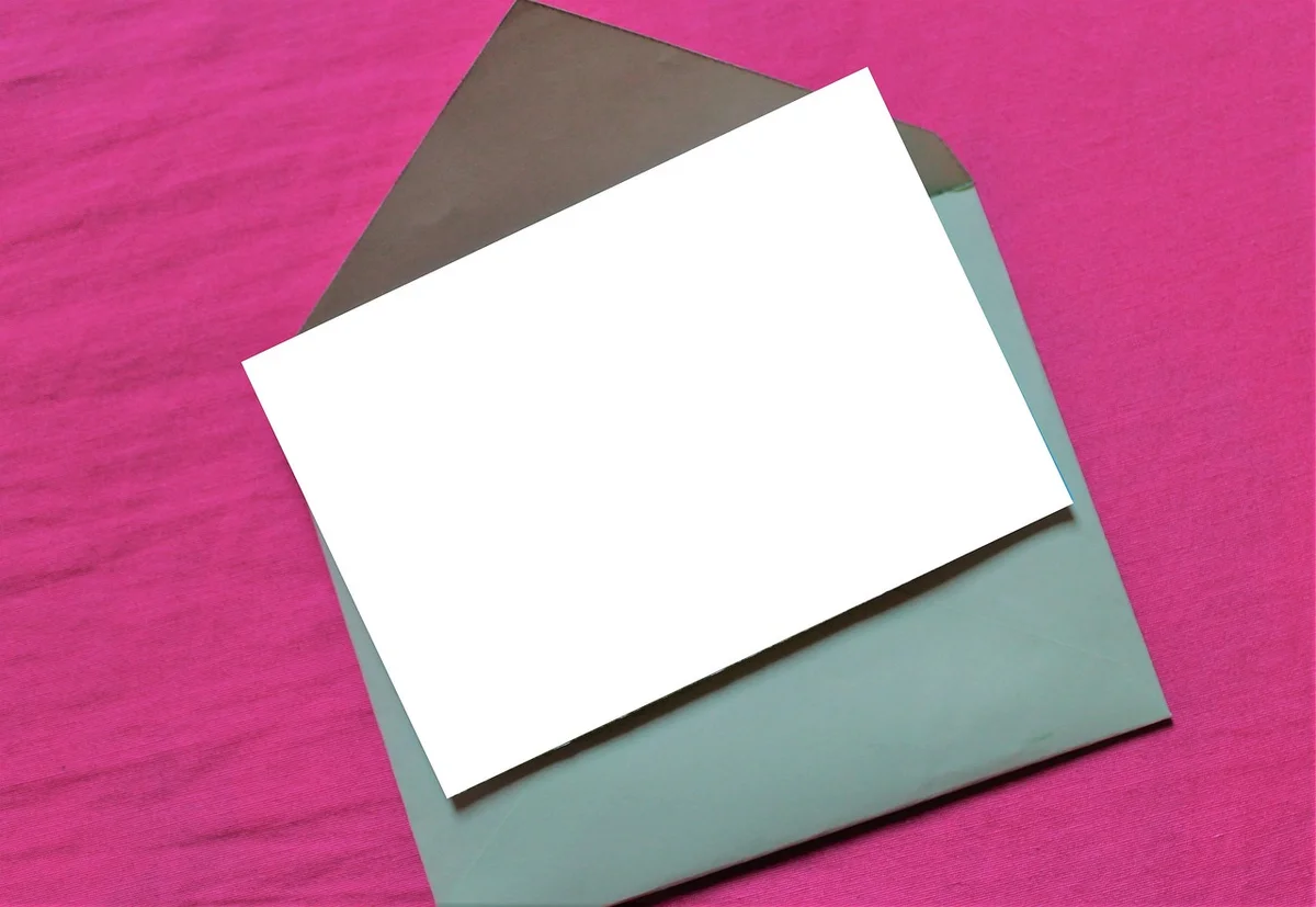 Laminare plic (foto: pixabay / treis, Pixabay Content License (free to use))